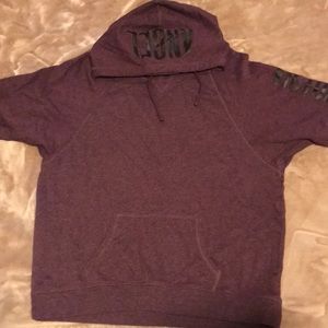 VS Shortsleeved Hoodie/Sweatshirt